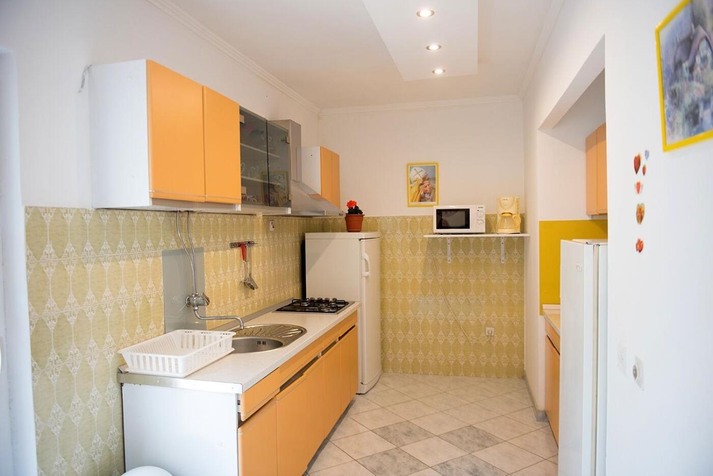 Apartments And Rooms Robi Podstrana Extérieur photo