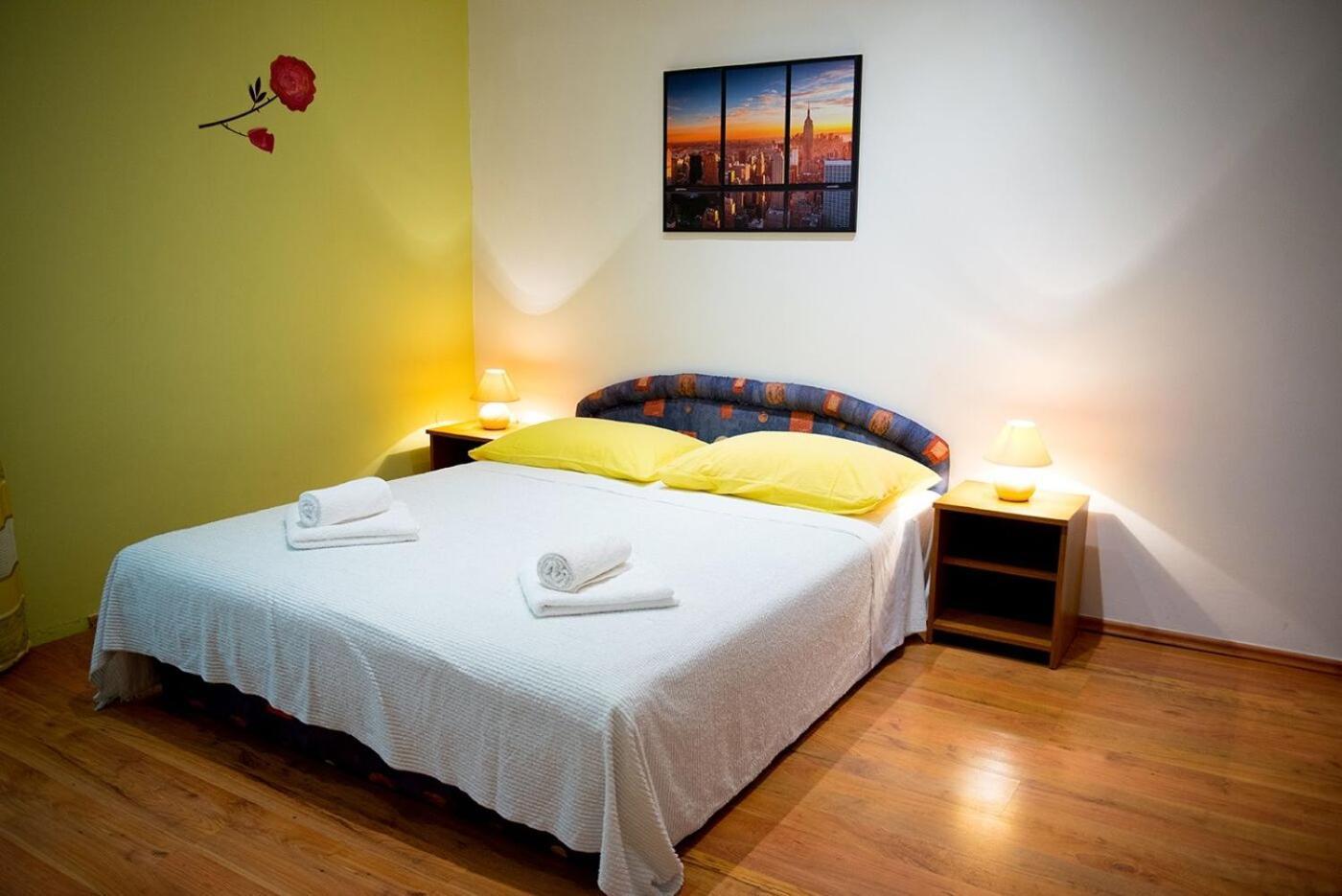 Apartments And Rooms Robi Podstrana Extérieur photo